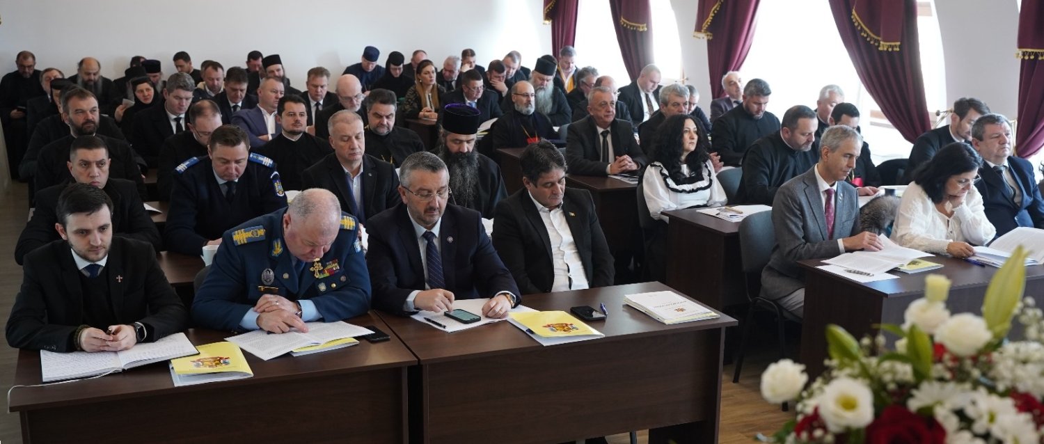 Adunare eparhială la Alba Iulia 285063