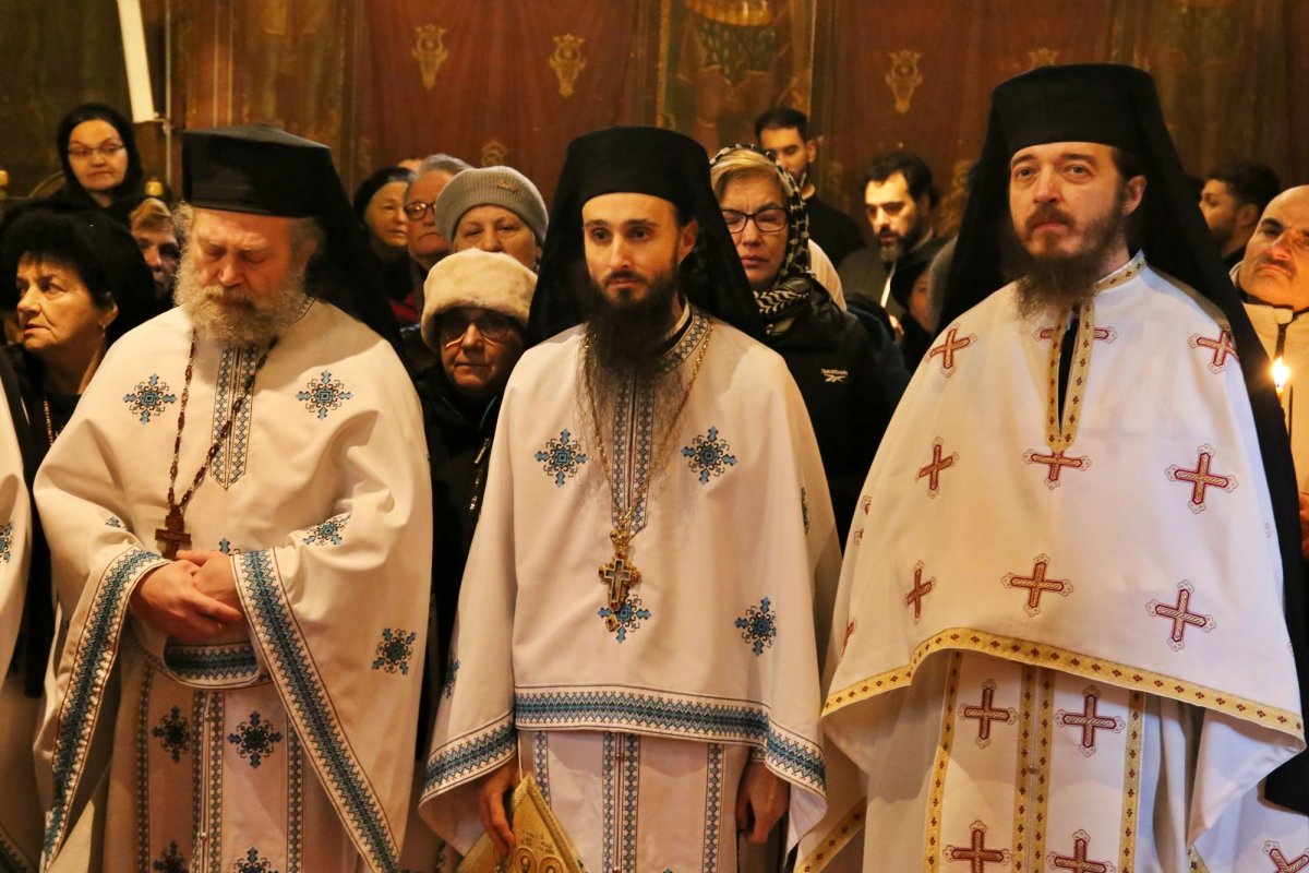 „Troița de arhierei” cinstită la hramul Mănăstirii „Sfinții Trei Ierarhi” din Iași 285243