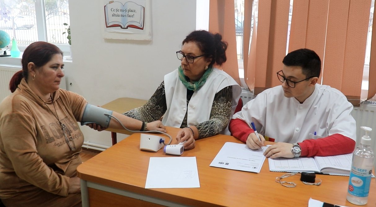 Investigații medicale gratuite pentru locuitori din Valea Argovei, județul Călărași 285380