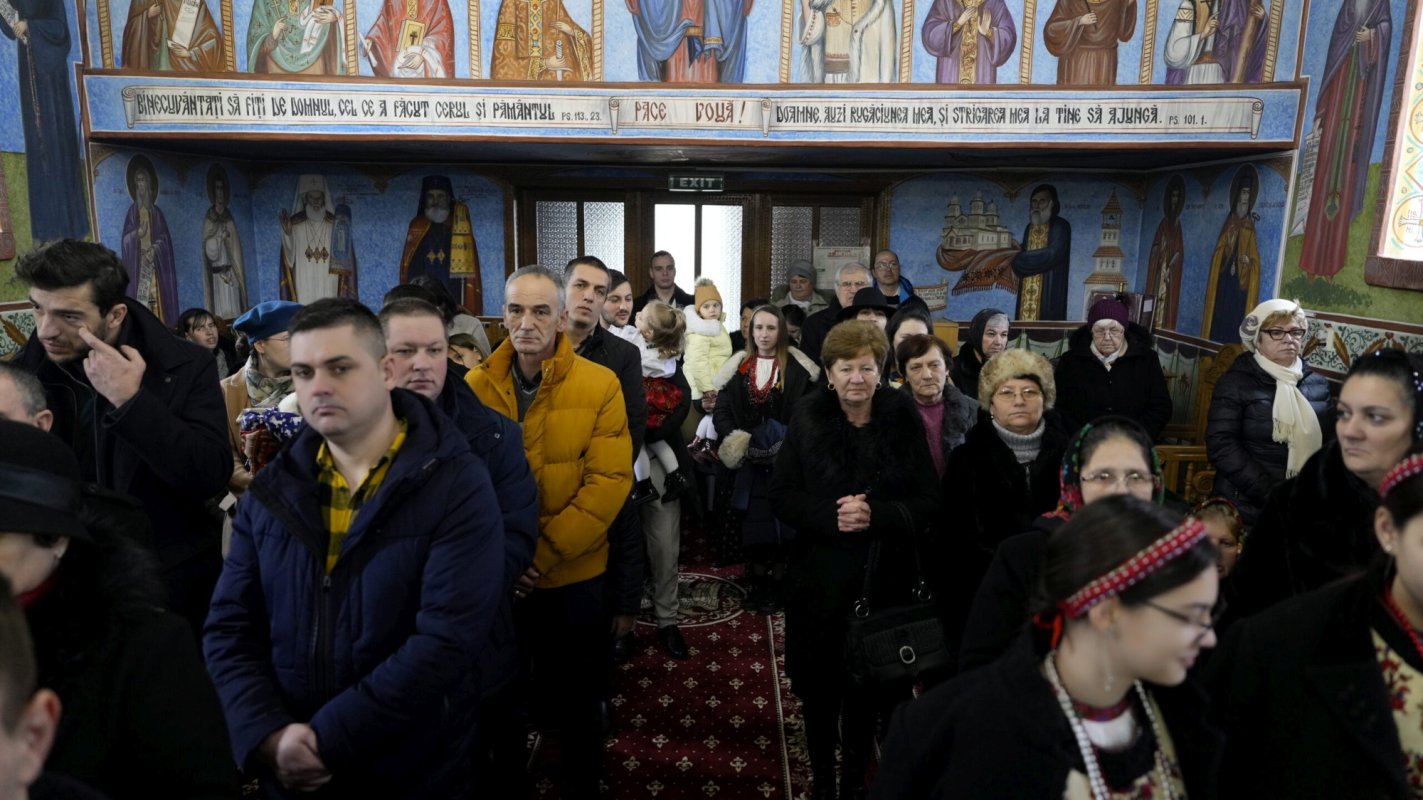 Binecuvântare arhierească pentru credincioșii din Hoghiz 285563