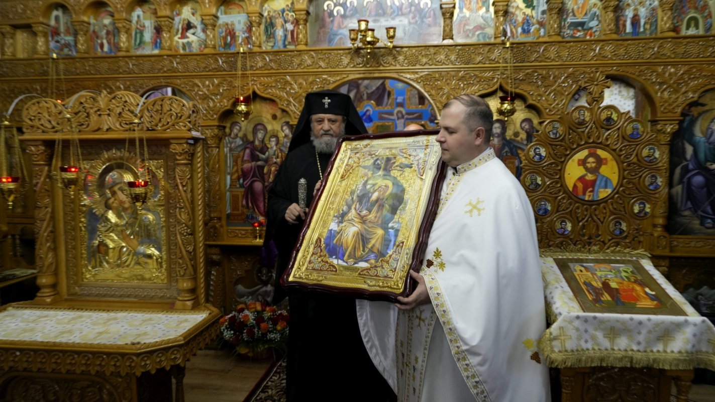 Binecuvântare arhierească pentru credincioșii din Hoghiz 285565