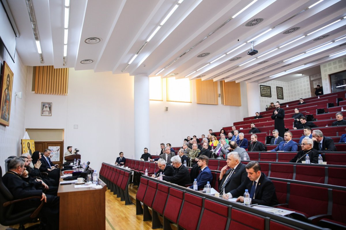 Peste 28 milioane de lei cheltuiți în scop filantropic de Arhiepiscopia Clujului 285561