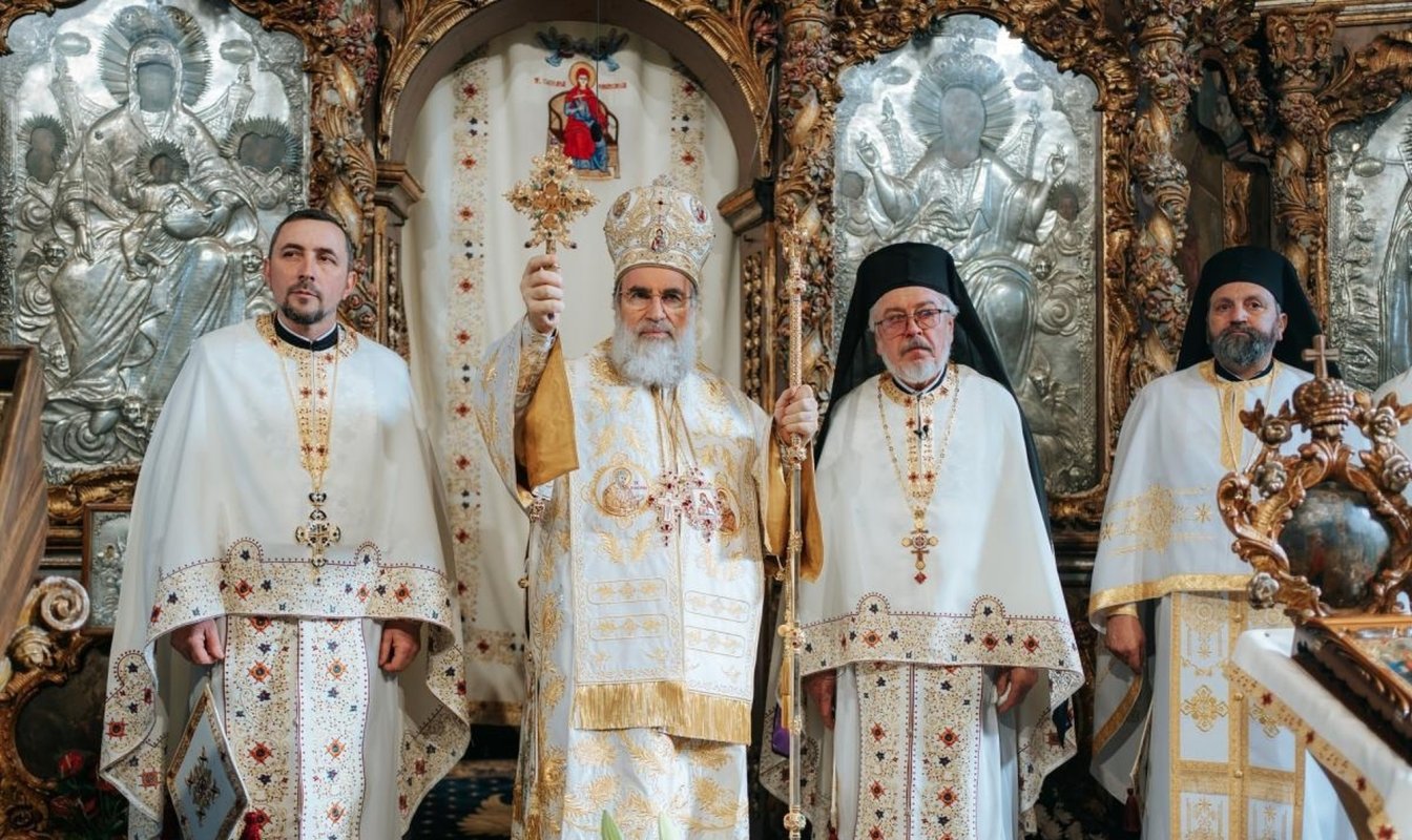 Praznicul Întâmpinării Domnului la catedrala din Roman 285569