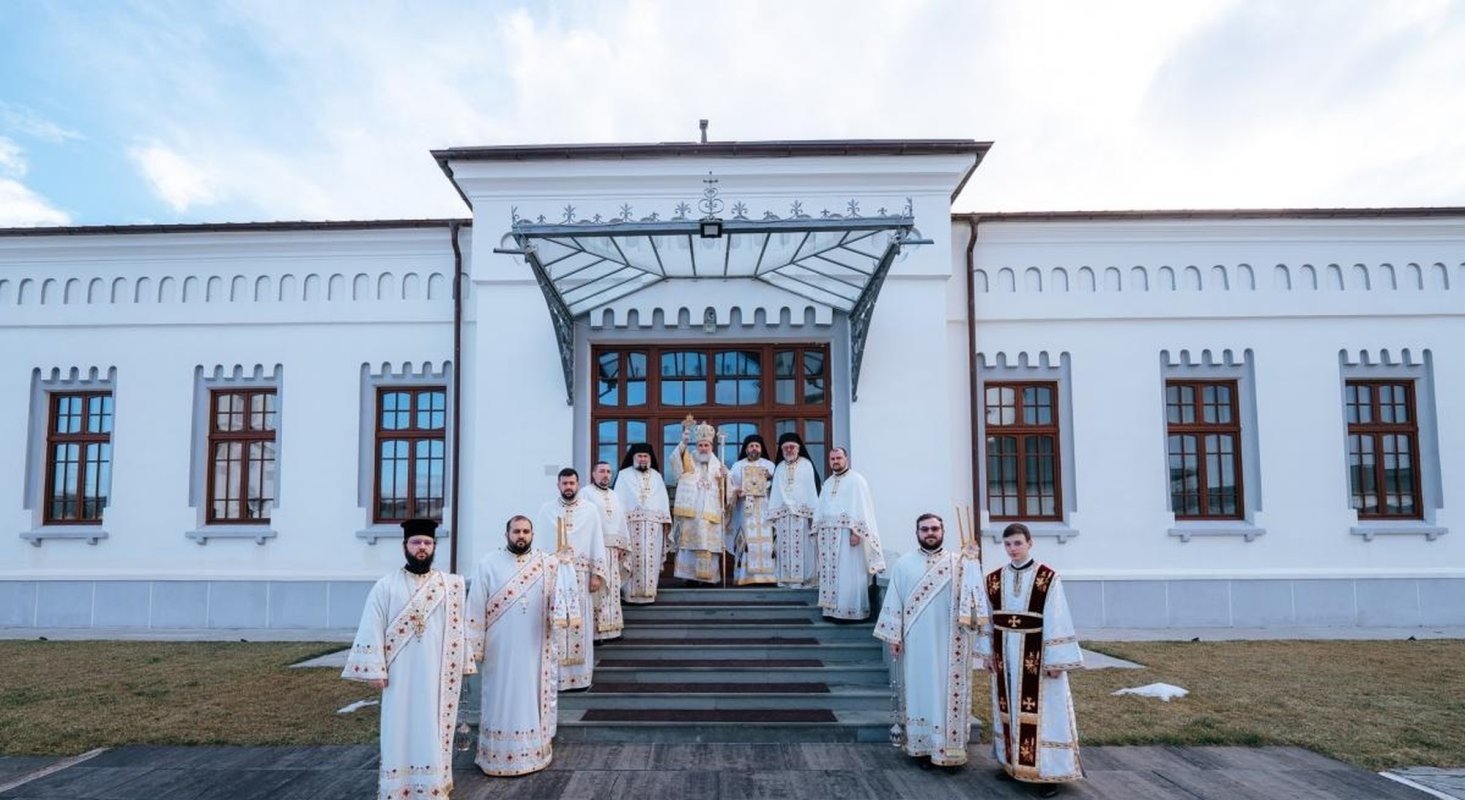 Praznicul Întâmpinării Domnului la catedrala din Roman 285570