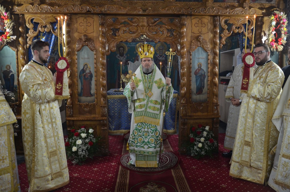 Vizită arhierească în comunitatea de credincioşi din satul Burda, Protopopiatul Beiuș 285651