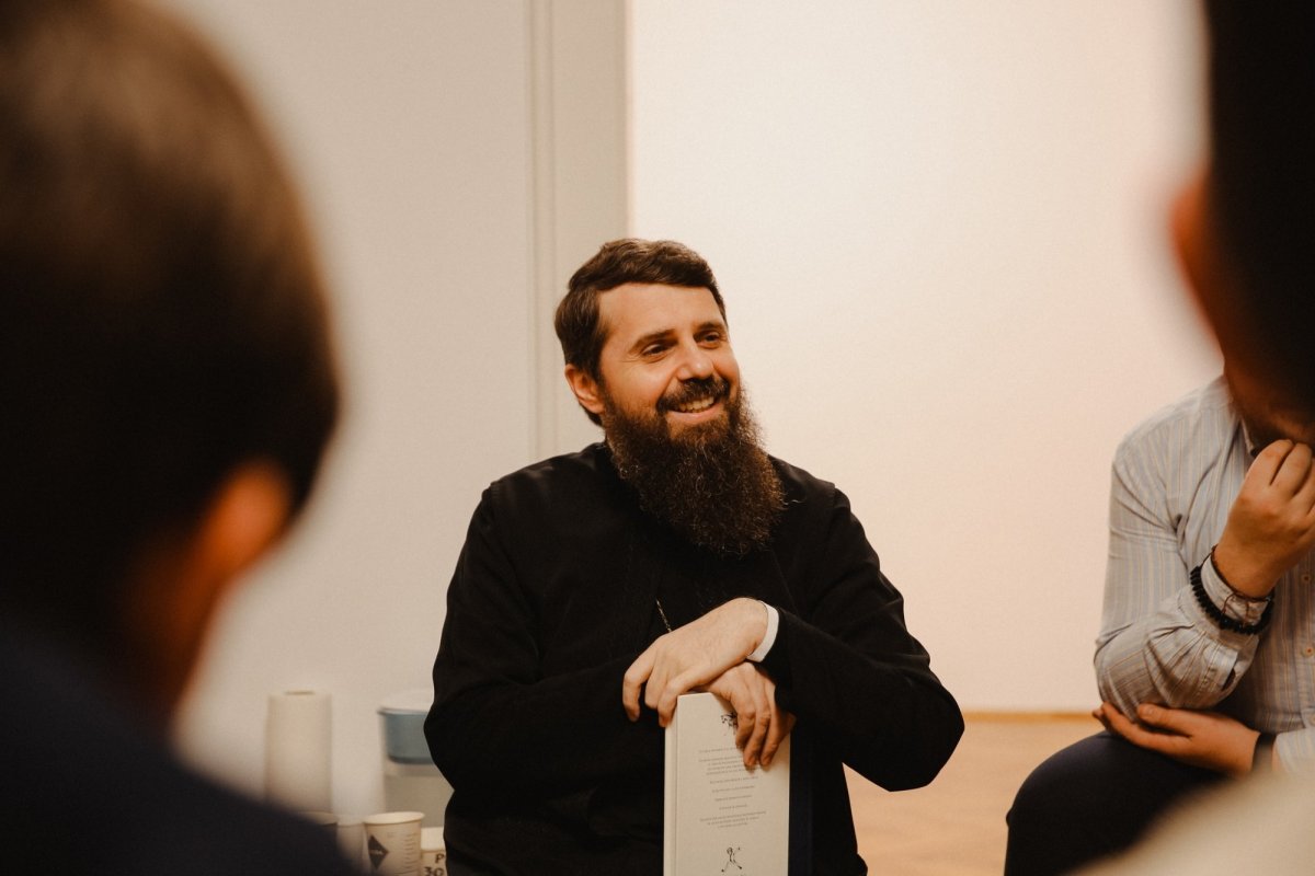 Activităţi cu tinerii clujeni 285798