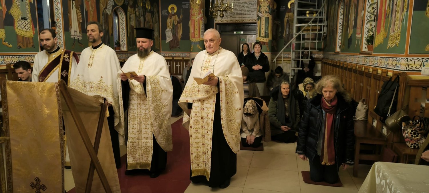 Sărbătoare în Biserica Sfântului Teodor Stratilat din Capitală 285860