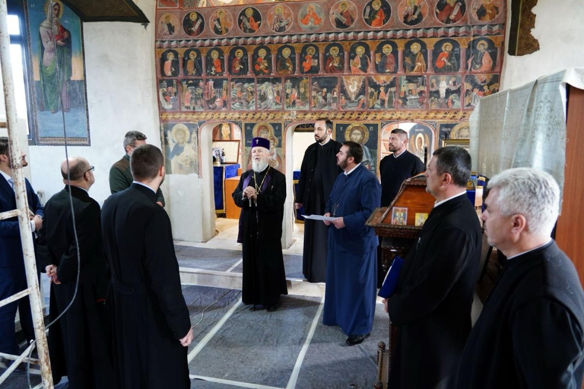 Vizite pastorale în două protoierii din județul Dâmbovița 285803