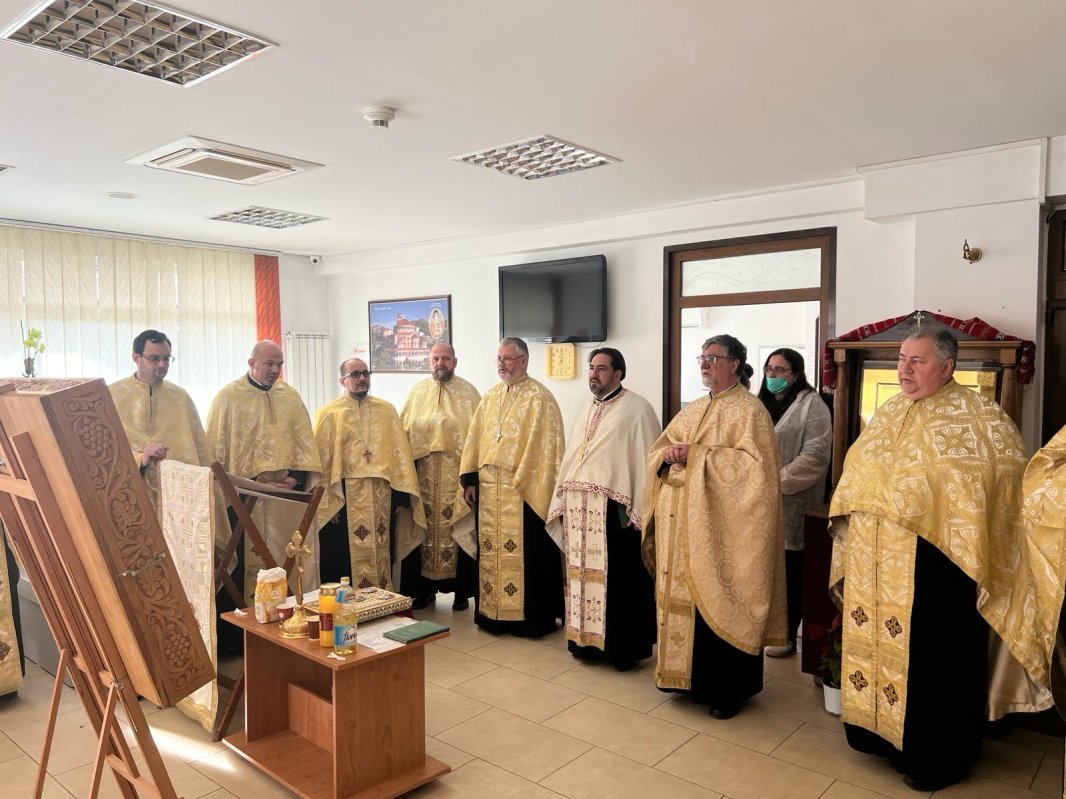 Rugăciune pentru suferinzi la Centrul de îngrijiri paliative „Sfântul Nectarie” 285956