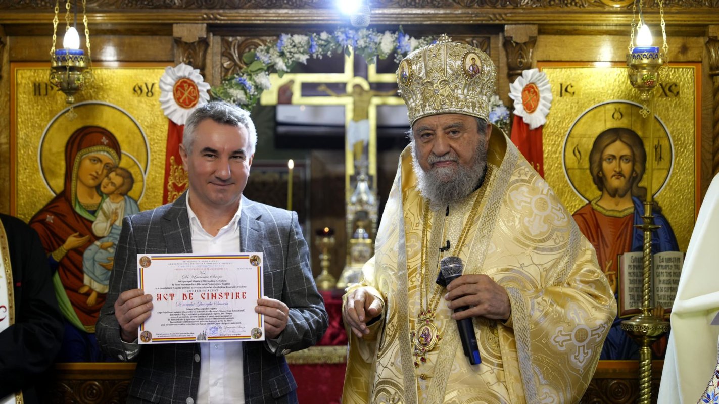 Sfinţire de troiţă la Biserica „Sfântul Ioan Botezătorul” din Făgăraș 286060