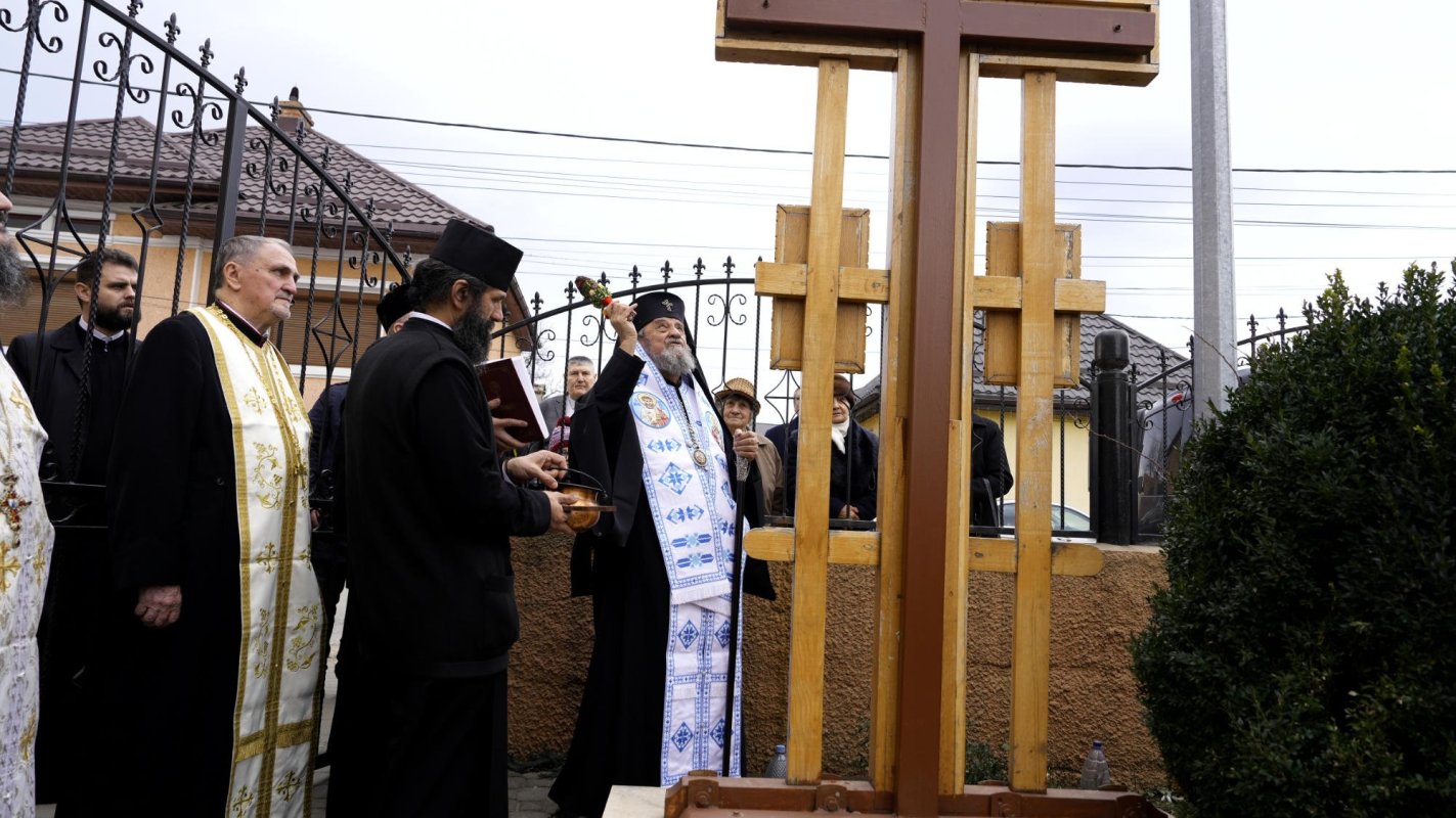 Sfinţire de troiţă la Biserica „Sfântul Ioan Botezătorul” din Făgăraș 286062