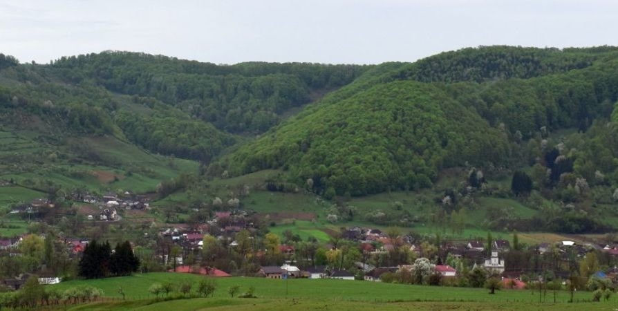 Spermezeu, sat al maicilor paradigmatice 286127