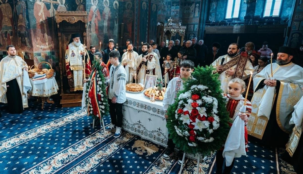 Arhiereul Ilarion Mircea Băcăuanul, pomenit la Roman 286317