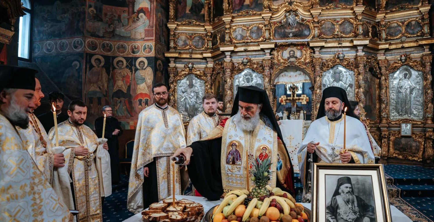 Episcopul Melchisedec Ștefănescu comemorat la Roman 286427