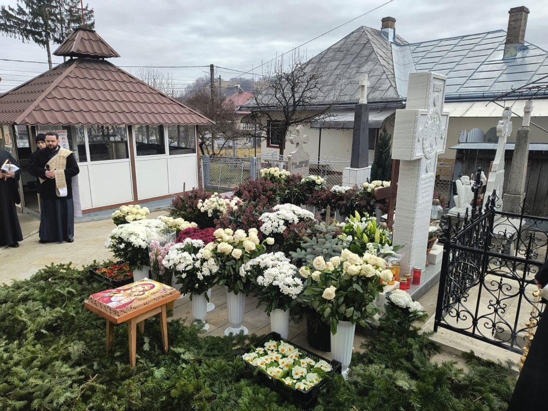 Popas de pomenire pentru o evlavioasă mamă 286453