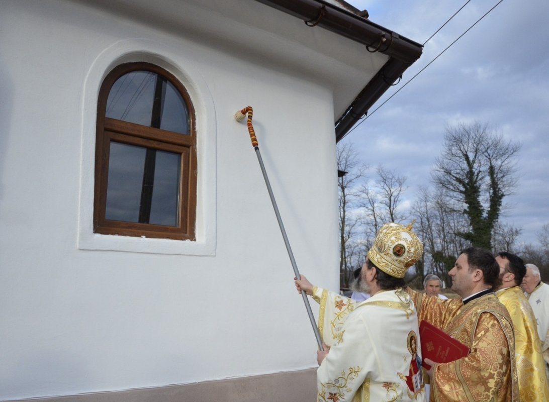 Biserica din satul Coșești, Hunedoara, a fost târnosită 286598