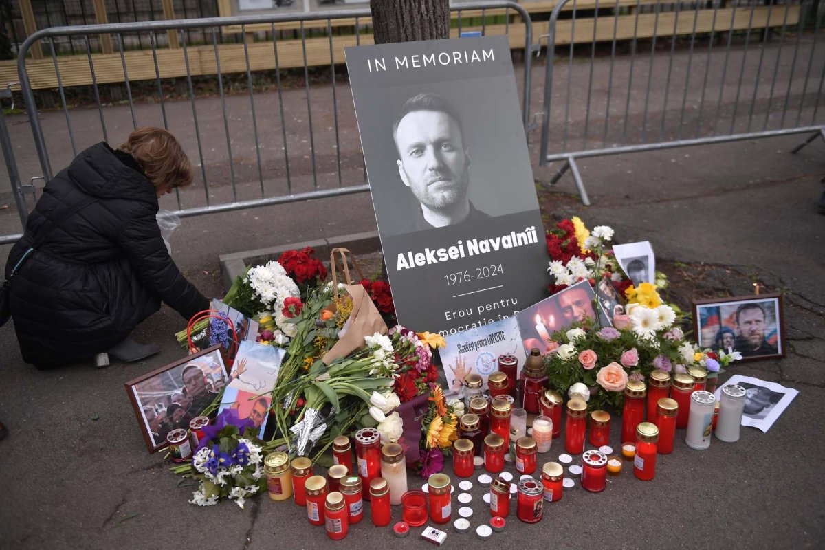 Omagiu adus lui Navalnîi la București 286575