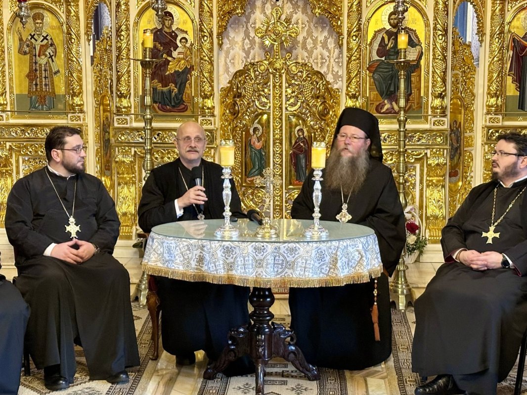 Sinaxă monahală şi conferinţă preoţească în Episcopia Covasnei şi Harghitei 286678