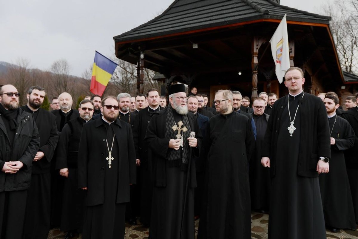 Consfătuire catehetică în Episcopia Maramureşului şi Sătmarului 286768