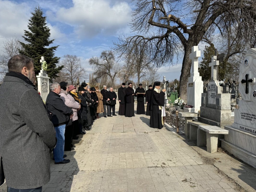 Rugăciune pentru fondatorii şi ostenitorii cotidianului „Viaţa liberă” din Galați 286795