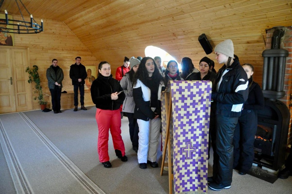 Tabără de iarnă la Mănăstirea Oașa, organizată de ASCOR Alba Iulia 286774