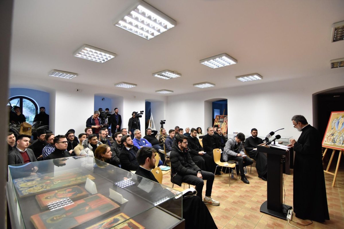 Conferință despre sfârșitul biologic al vieții umane la Craiova 286886