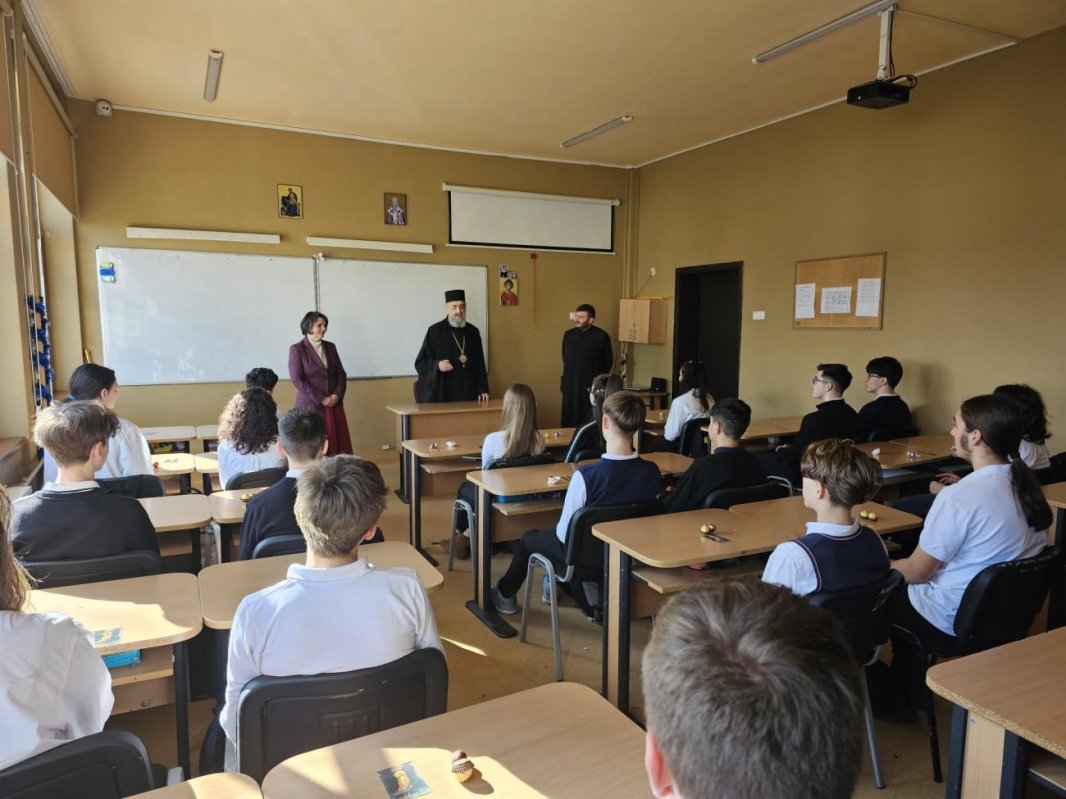 Vizită pastorală la Seminarul Teologic Ortodox din Alba Iulia 286853