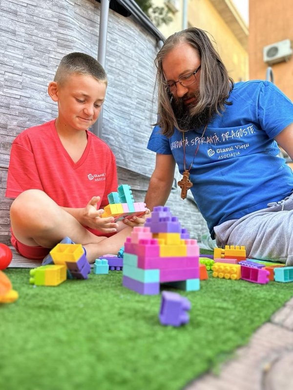 „Viața noastră nu are sens fără iubire jertfelnică” 286923