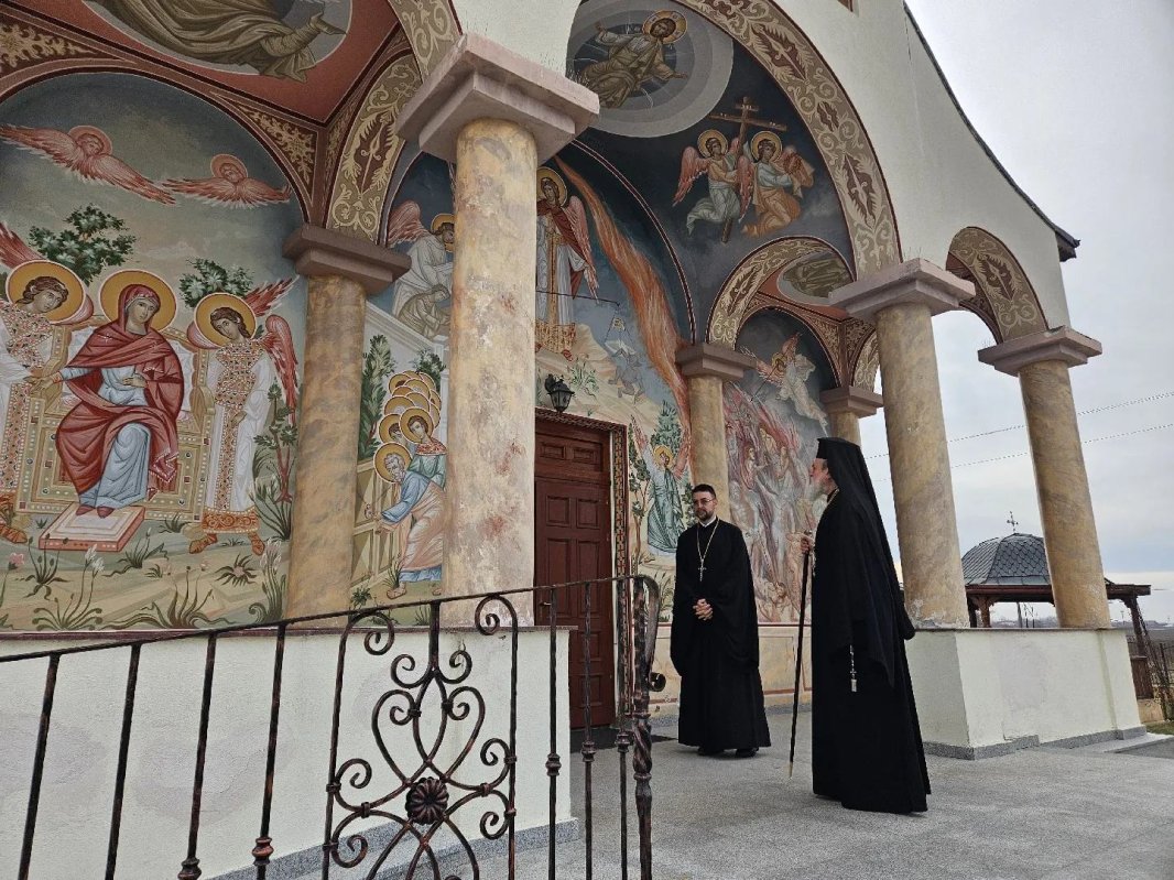 Slujire arhierească la parohia ialomițeană „Schimbarea la Față”‑Amara 2 287037