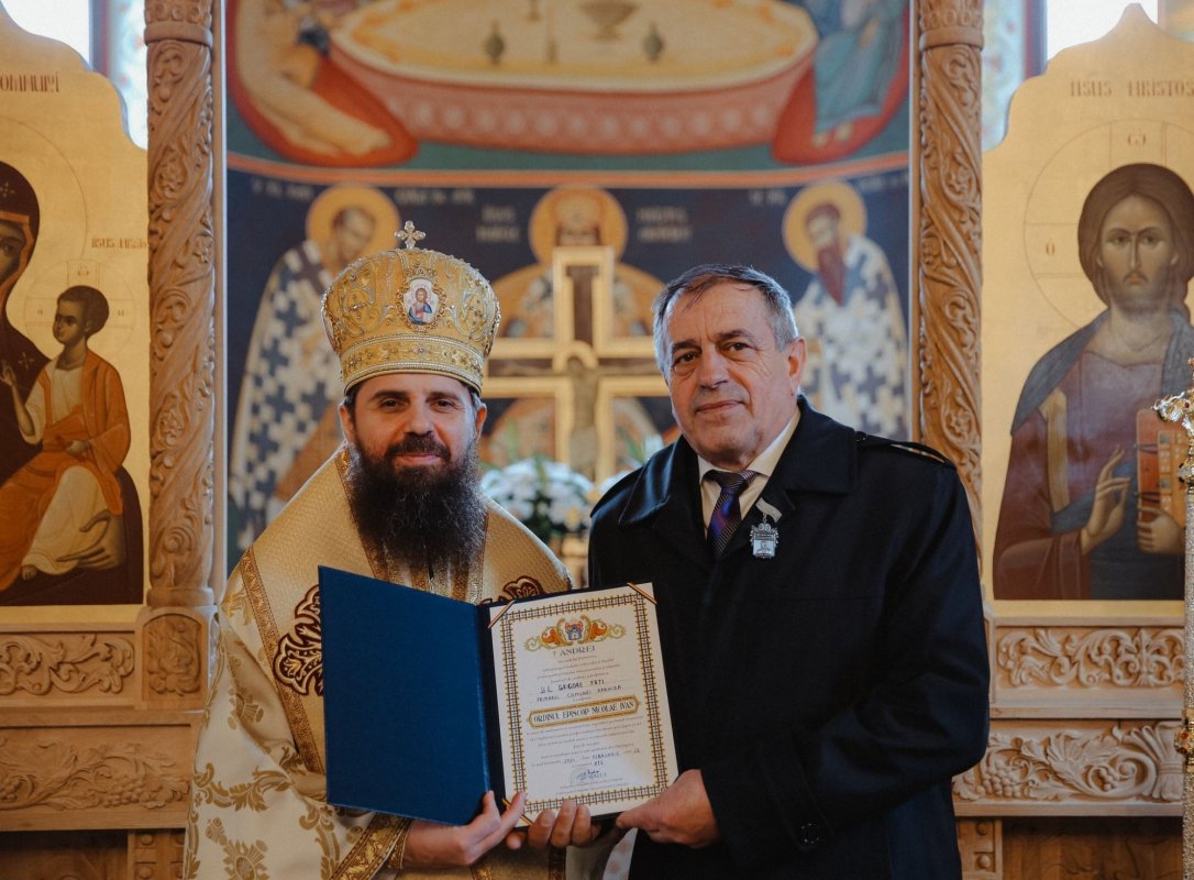 Sfințirea capelei mortuare din Pata, judeţul Cluj 287085