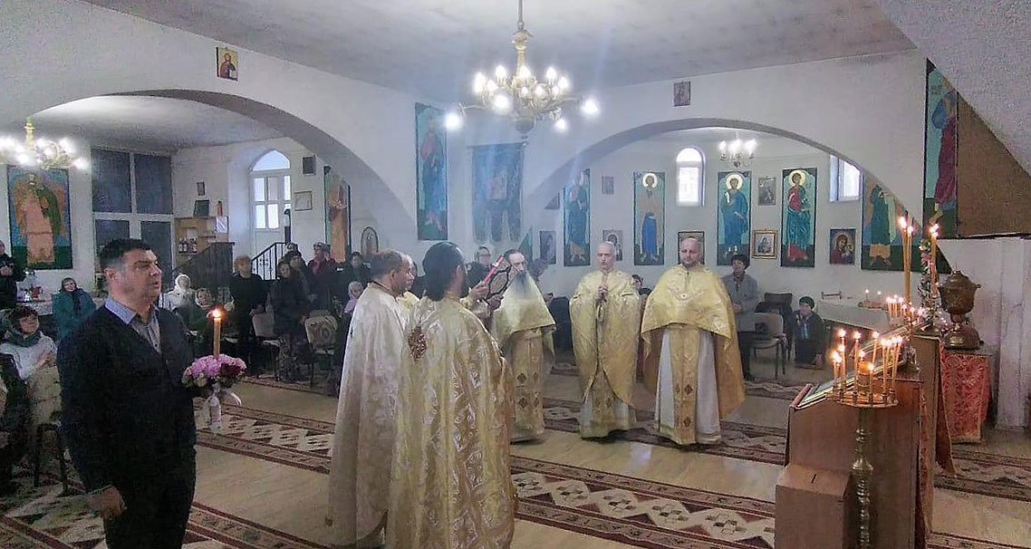 Cerc pastoral într-un lăcaș de rugăciune prahovean 287301
