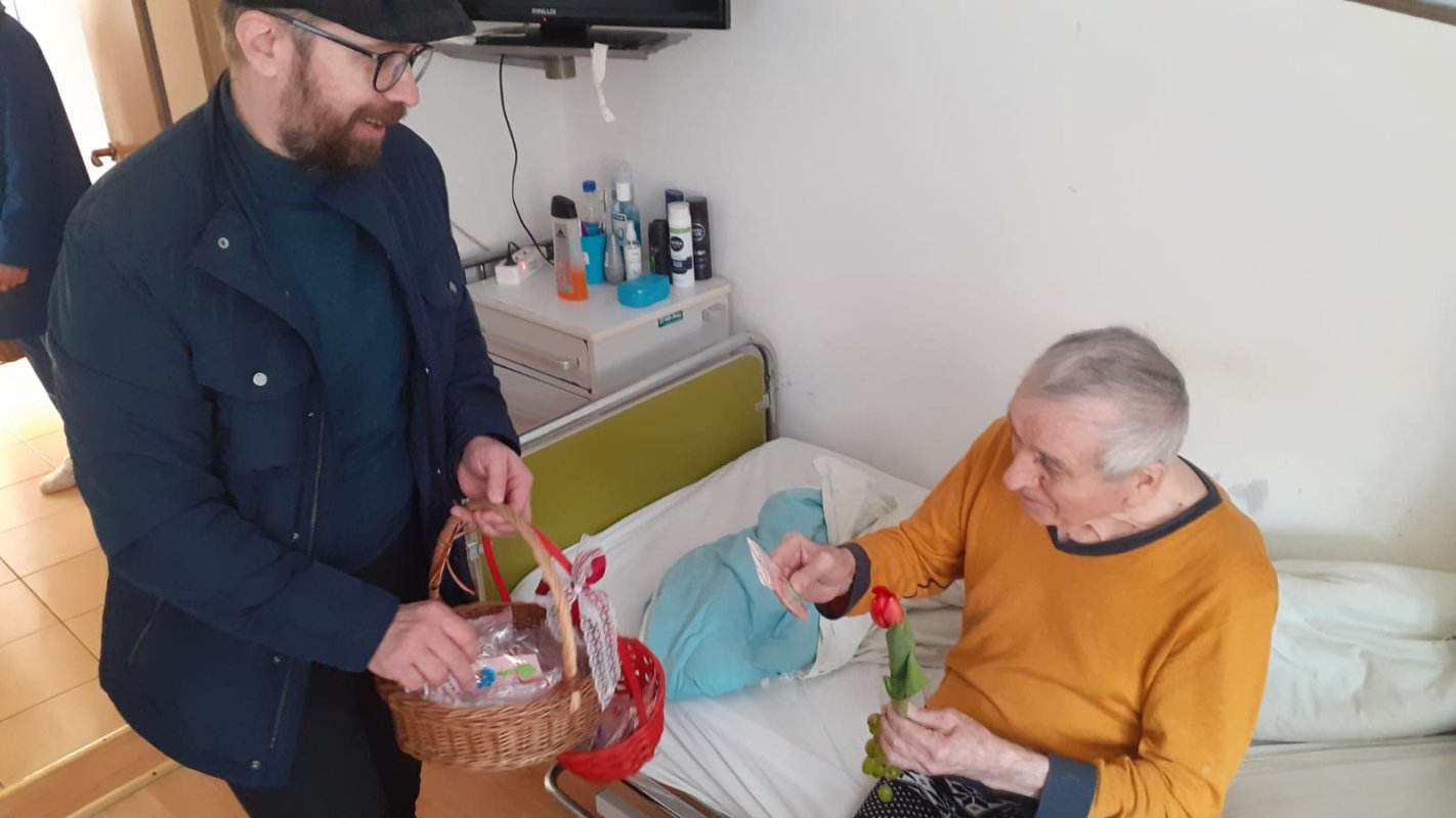 Campania „Bătrânii, comoara noastră” continuă la Sibiu 287849