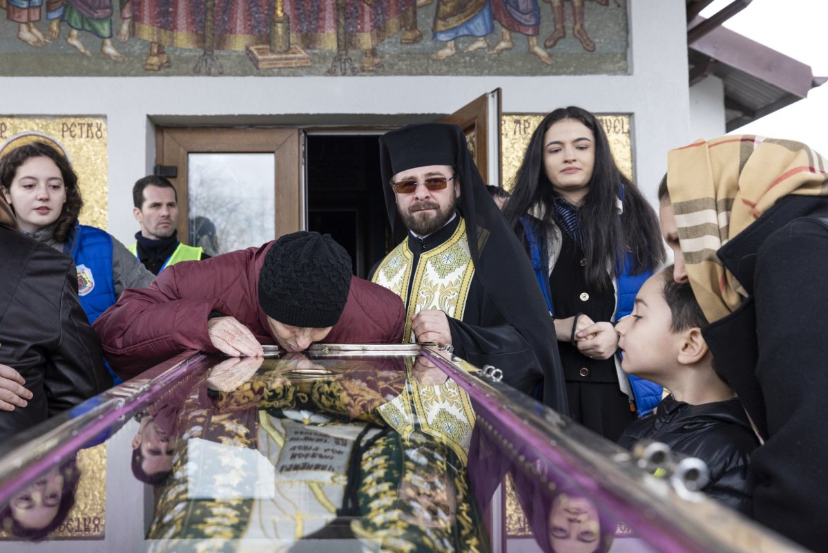 Continuă binecuvântarea Cuviosului Dimitrie cel Nou pentru prahoveni 287956