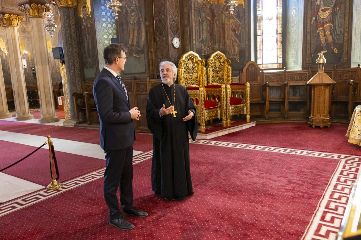 Noul ambasador al Regatului Unit al Marii Britanii și Irlandei de Nord în vizită de prezentare la Patriarhia Română 287905