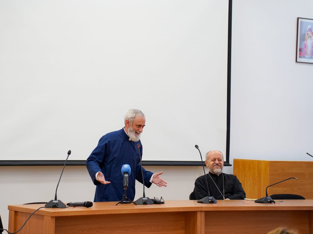 Seară duhovnicească a Cenaclului „Sfântul Simeon Noul Teolog” din București  287819