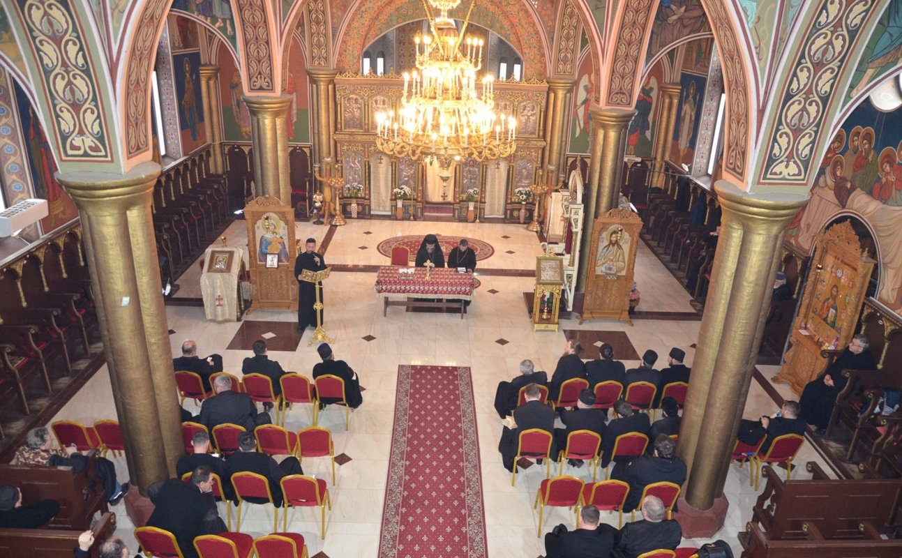 Conferințe preoțești în protopopiatele Deva și Brad 288125