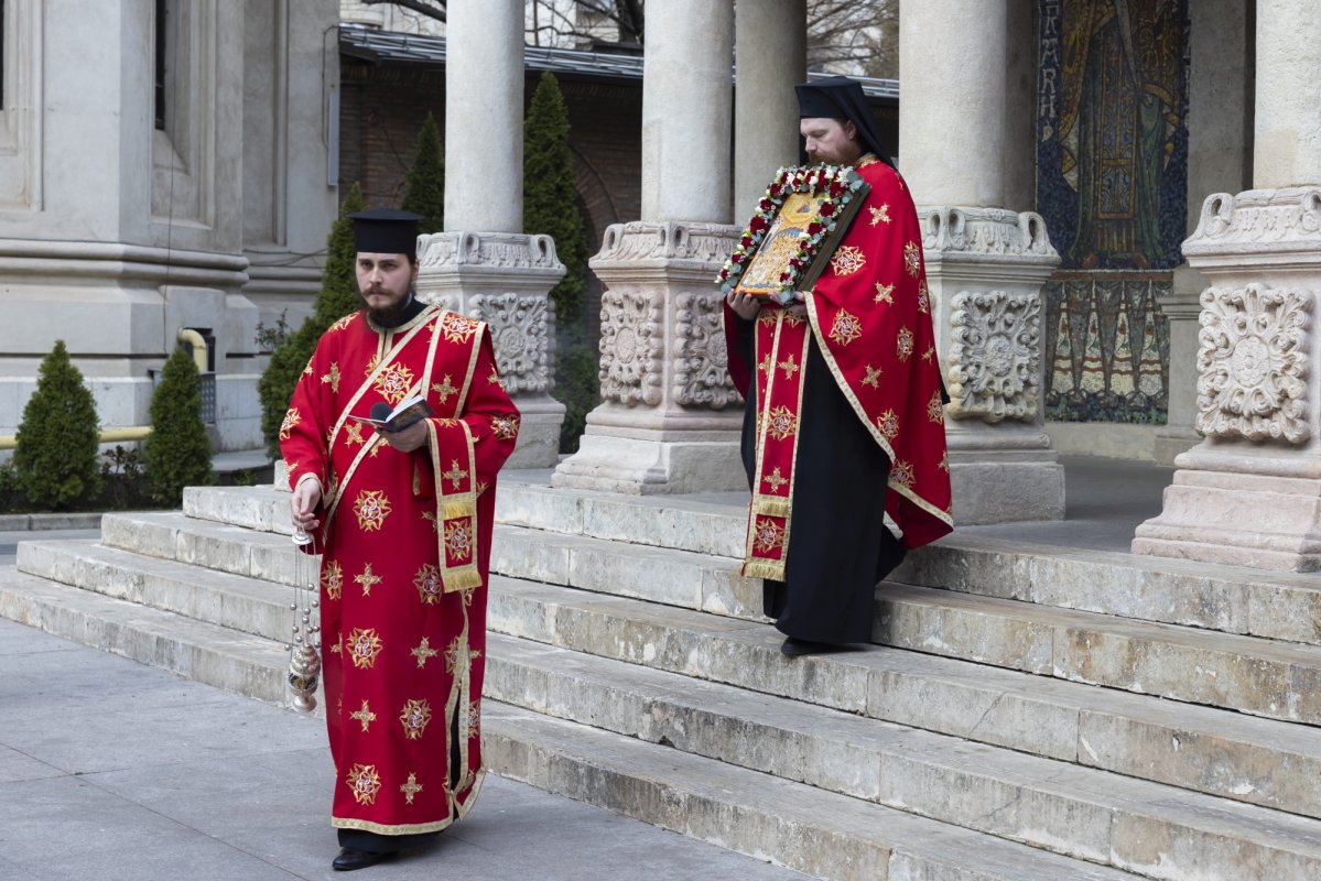 Procesiune cu moaștele Sfinților 40 de Mucenici la Mănăstirea Antim 288197