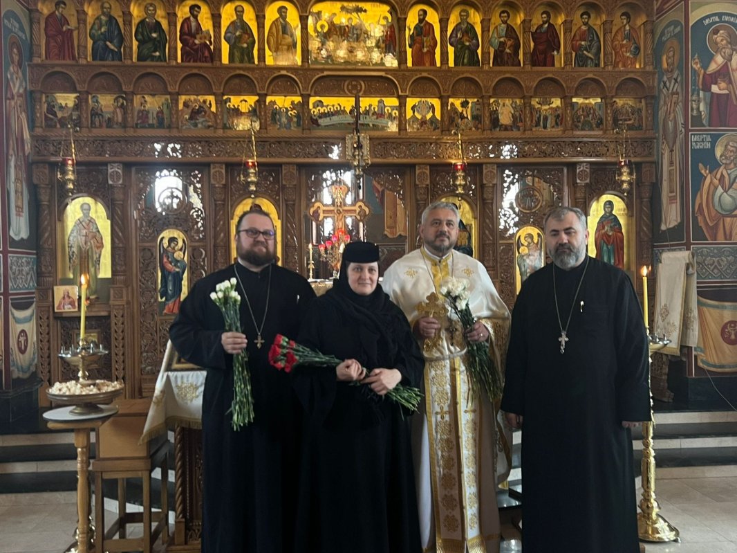 Rugăciune și cursuri de formare în sprijinul copiilor speciali la Onești 288110