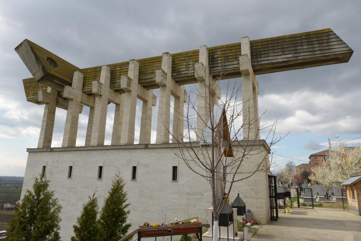 Comunismul, o „religie” împotriva lui Dumnezeu şi a oamenilor  287523