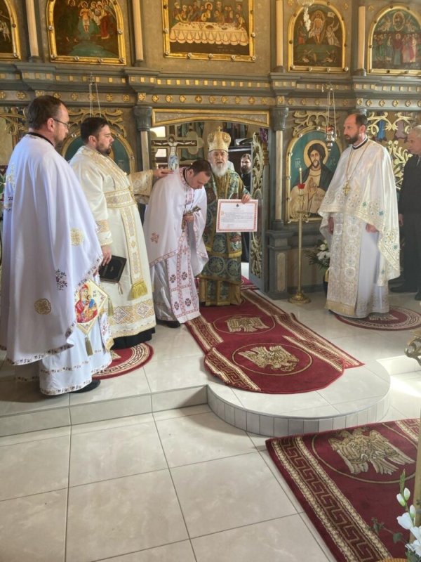 Înnoirea bisericii unei filii din județul Arad 288355