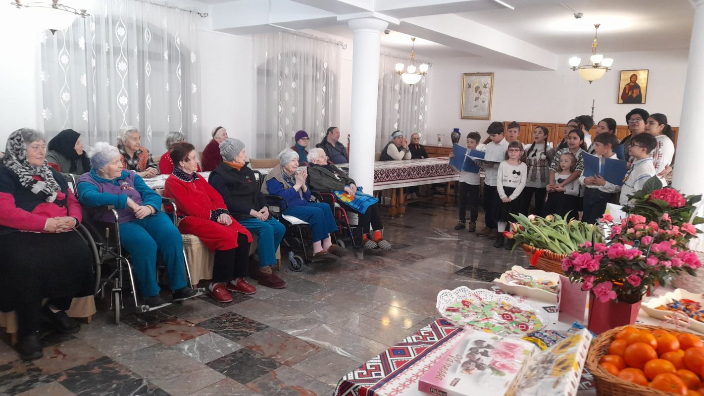„Vestim bucuria primăverii” la Centrul „Sfânta Muceniță Sofia” 288502