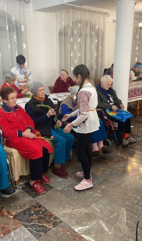 „Vestim bucuria primăverii” la Centrul „Sfânta Muceniță Sofia” 288504