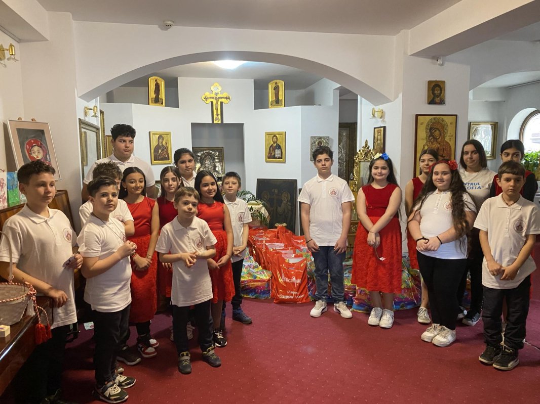 „Vestim bucuria primăverii” la Centrul „Sfânta Muceniță Sofia” 288505