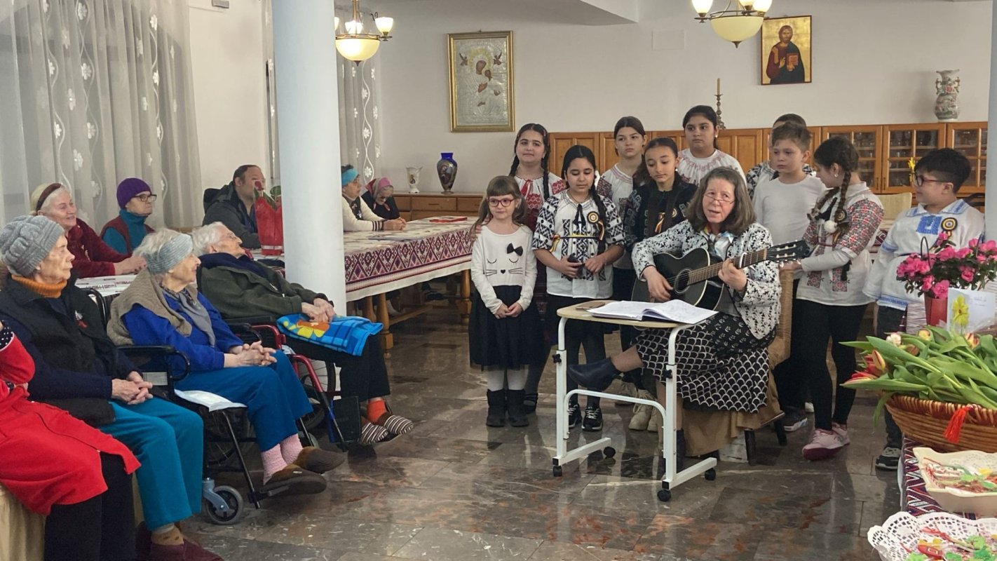„Vestim bucuria primăverii” la Centrul „Sfânta Muceniță Sofia” 288507