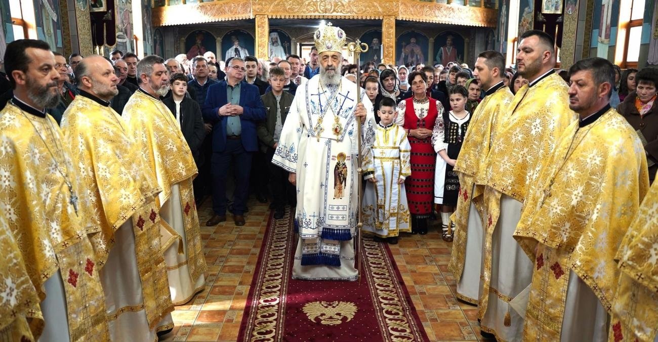 Binecuvântarea casei parohiale a Bisericii „Izvorul Tămăduirii” din Câmpeni 288599