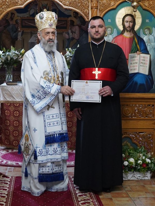 Binecuvântarea casei parohiale a Bisericii „Izvorul Tămăduirii” din Câmpeni 288602