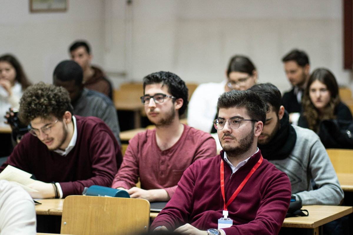 Conferință dedicată studenților teologi cu ocazia „Lunii pentru viață” 288635