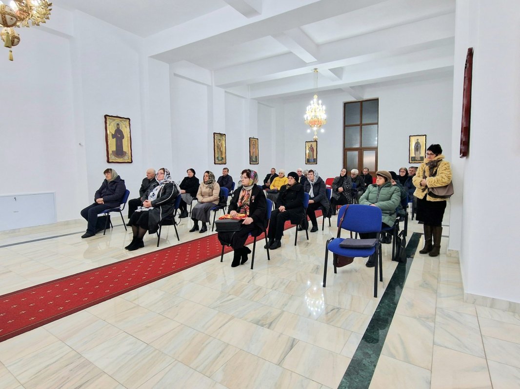 Conferință despre anxietate într‑o parohie din Râmnicu Sărat 288623