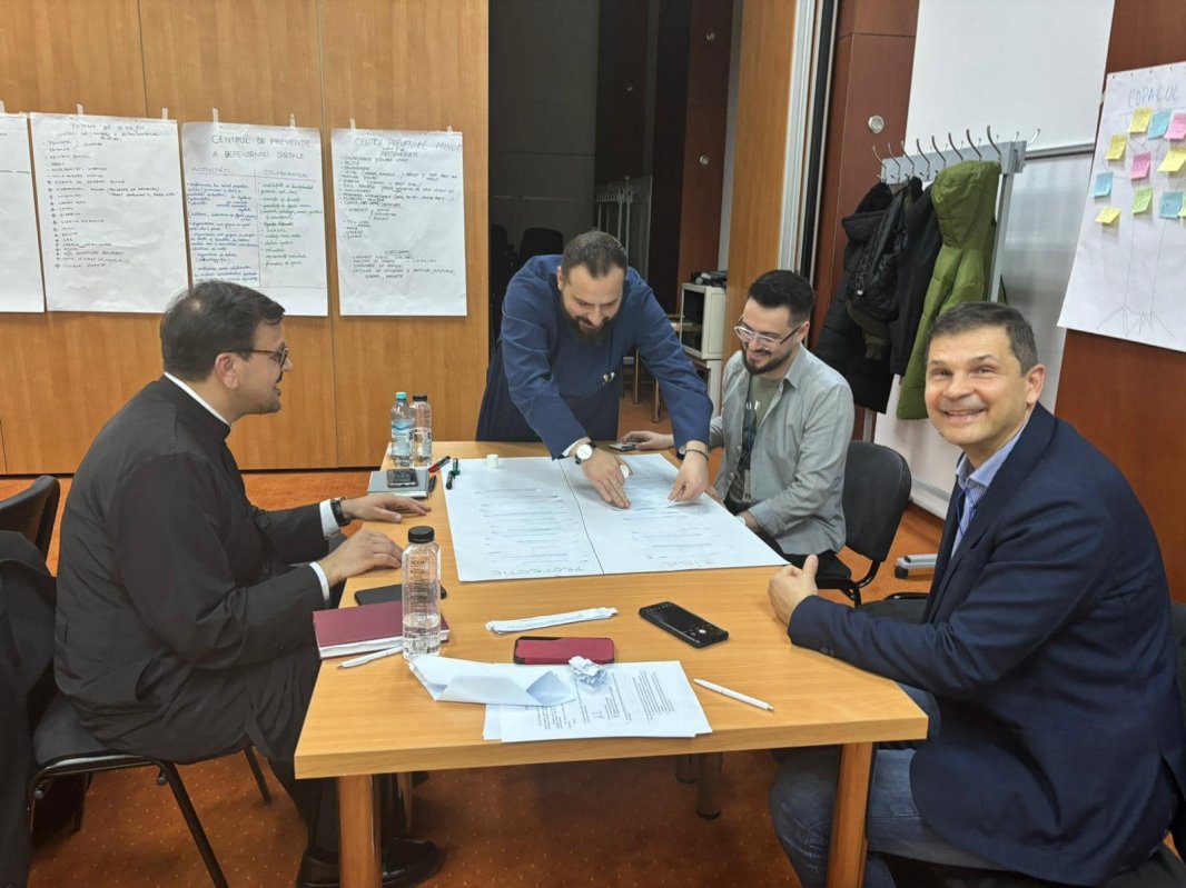 Curs pentru consilieri în domeniul adicțiilor organizat de Federația Filantropia 288675