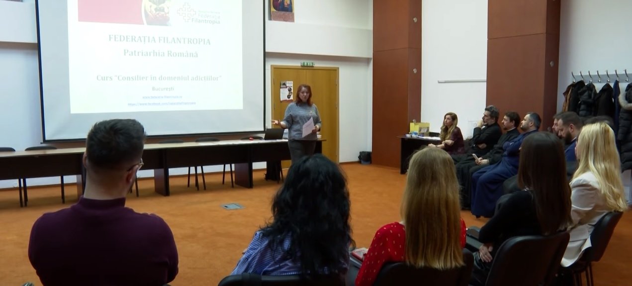Curs pentru consilieri în domeniul adicțiilor organizat de Federația Filantropia 288676